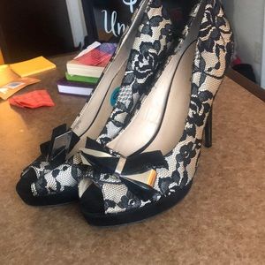 Lacy Black and nude heels